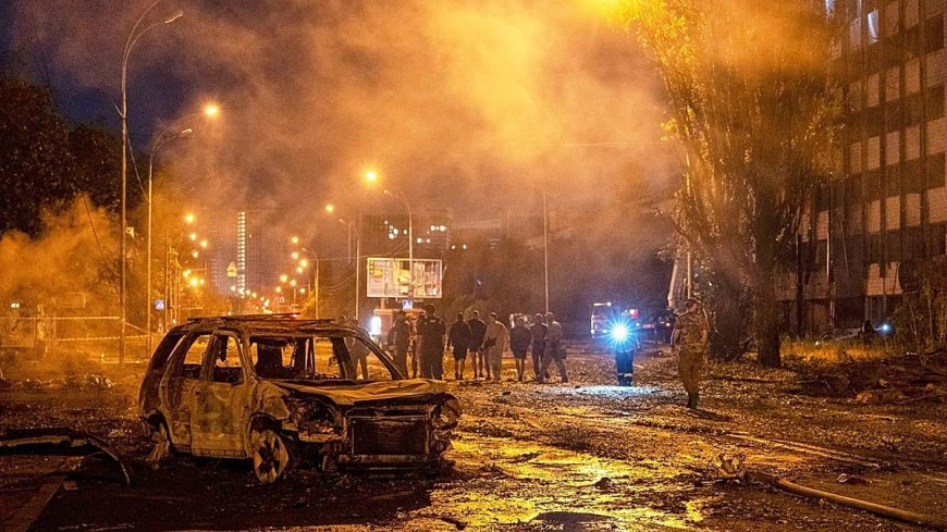 Rusya'nın Kiev'e balistik füze saldırısında 9 kişi öldü, 30'dan fazla kişi yaralandı
